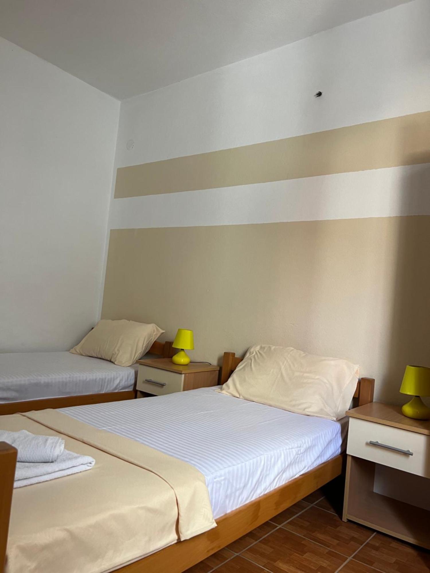 Apartments Fat E Jet - Pool & Breakfast ウルツィニ エクステリア 写真