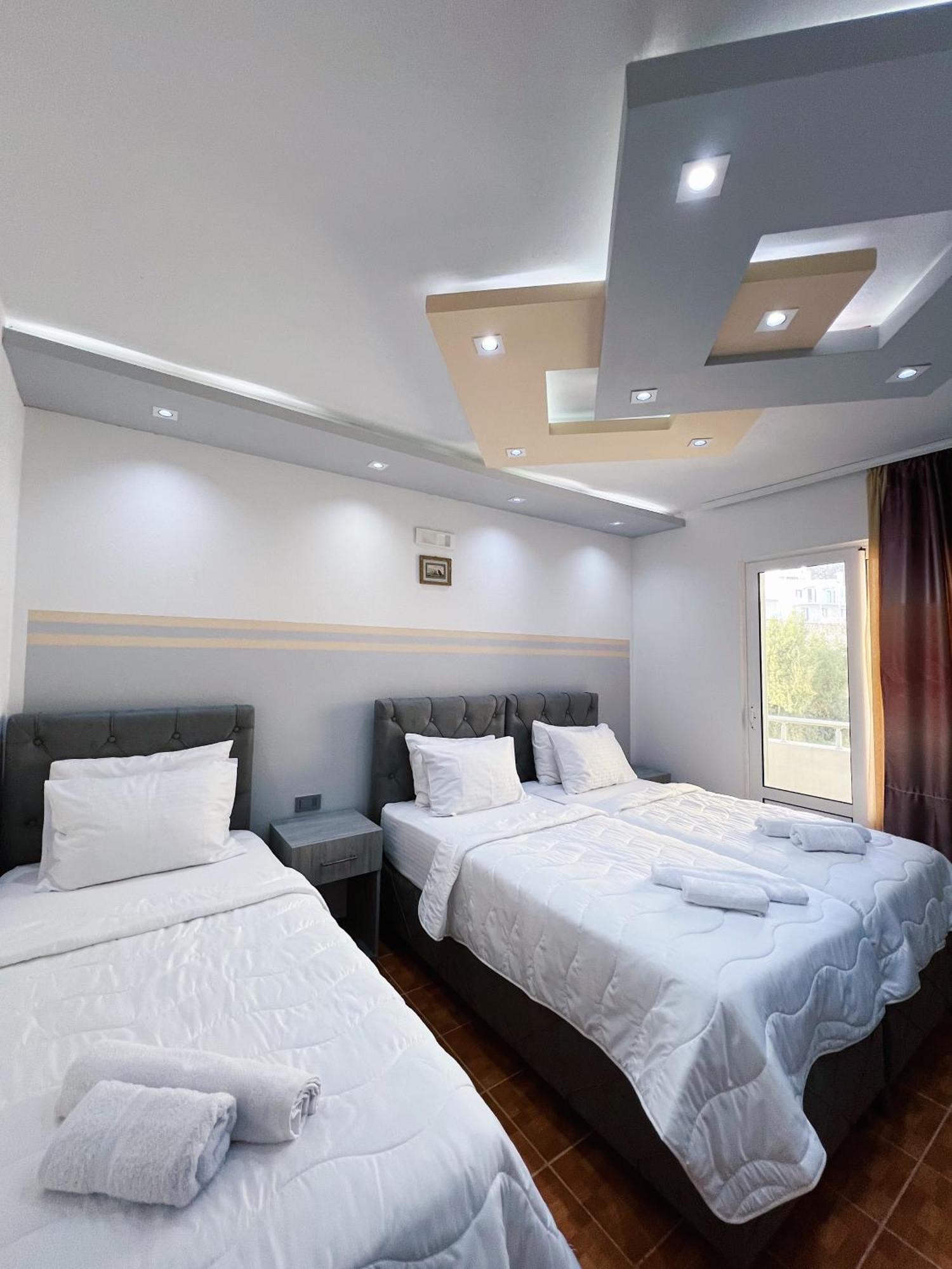 Apartments Fat E Jet - Pool & Breakfast ウルツィニ 部屋 写真