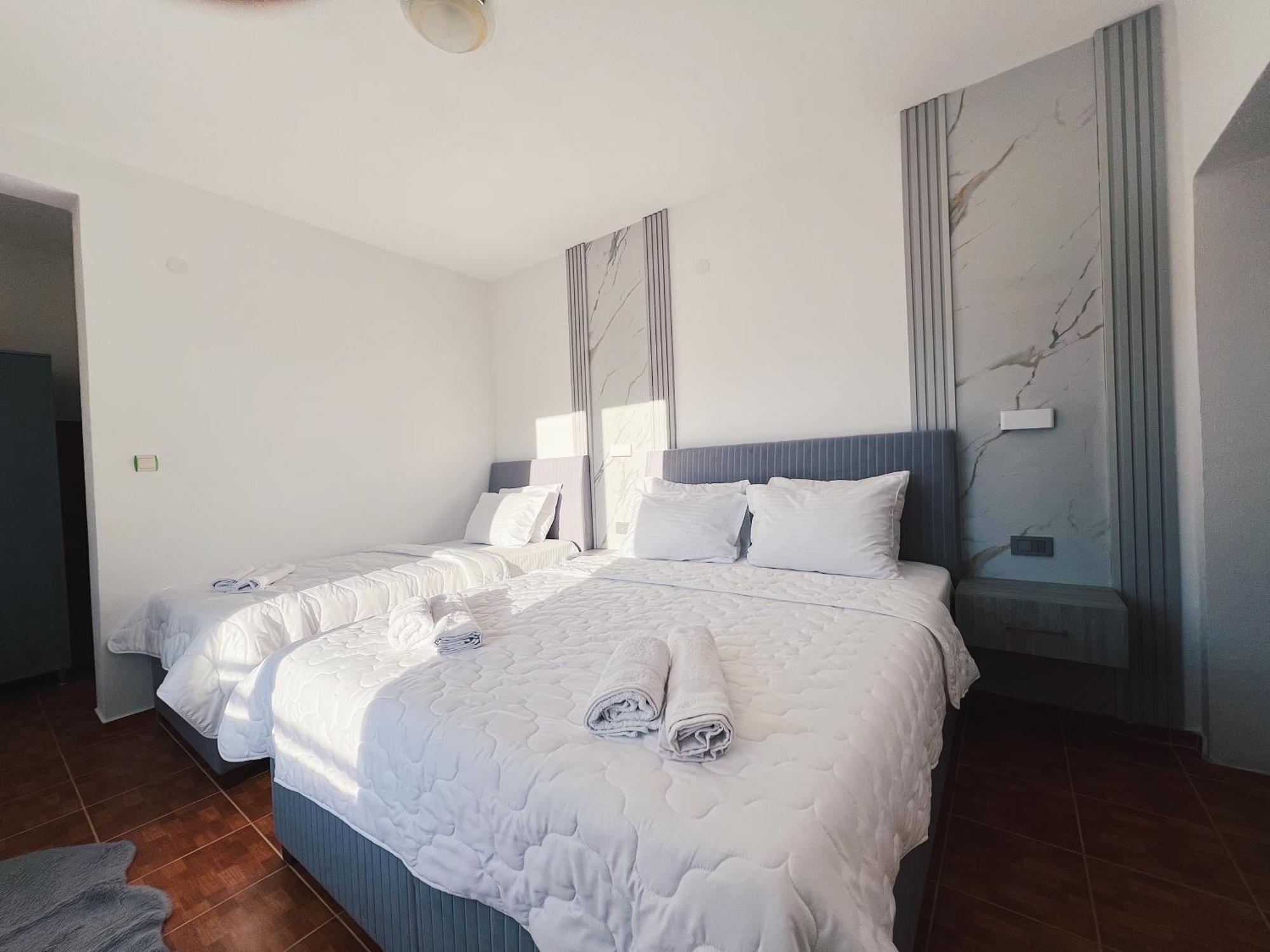 Apartments Fat E Jet - Pool & Breakfast ウルツィニ 部屋 写真
